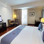 Tara Angkor Hotel