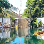 Central Privilege Hotel
