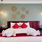 Mekong Angkor Palace Hotel