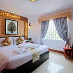 Bou Phanith Villa