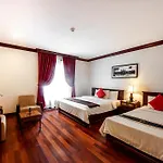Royal Crown Hotel & Spa