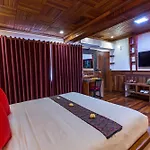 Satta Private Pool Villa