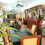 Angkor Vireak Chey Hotel
