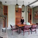 Theary\'S Luxury Villa