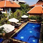 Malu Khmer Villa