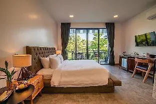 Les Bambous Luxury Hotel
