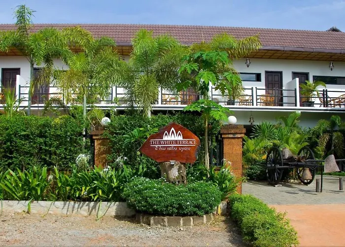 S.R Sofia Villa Hotel