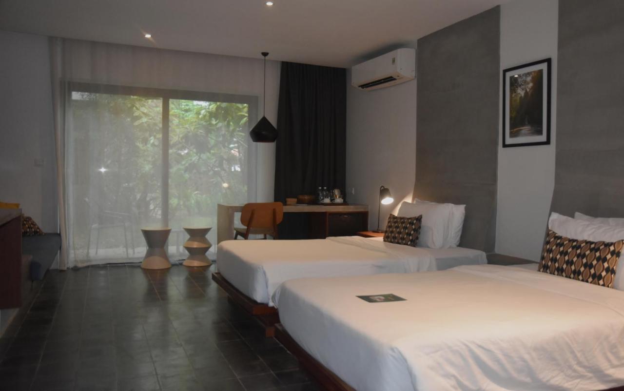 Hillocks & Siem Reap