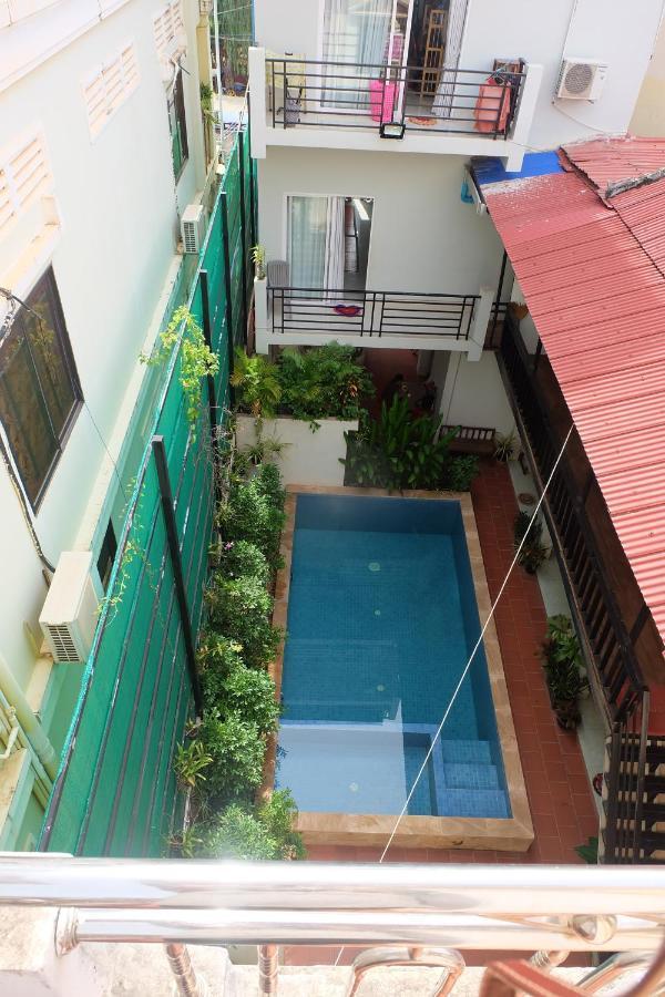 Anu And Bistro Hotel 3*