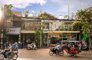 One Stop @ Pub Street *
