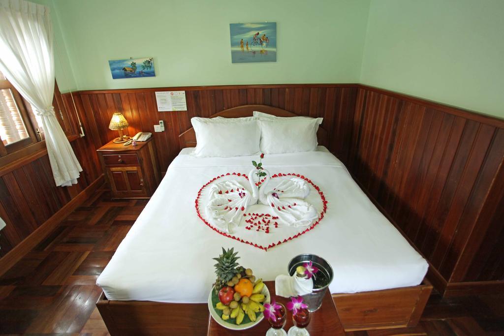 Wooden Angkor 3*