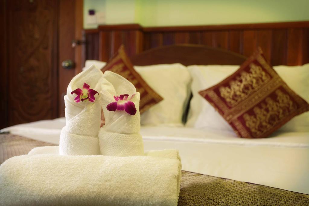 Wooden Angkor Hotel 3*