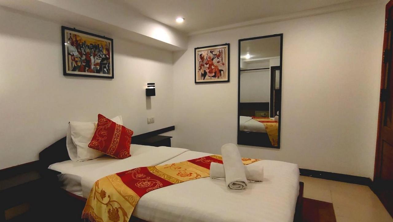 Hotel La Du Bonheur 3*