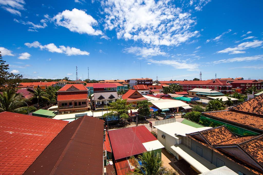 Pura Vida Boutique & Hotel