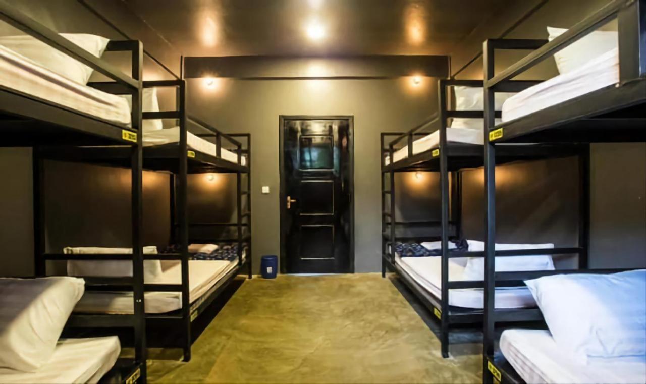 Revolution Hostel Siem Reap