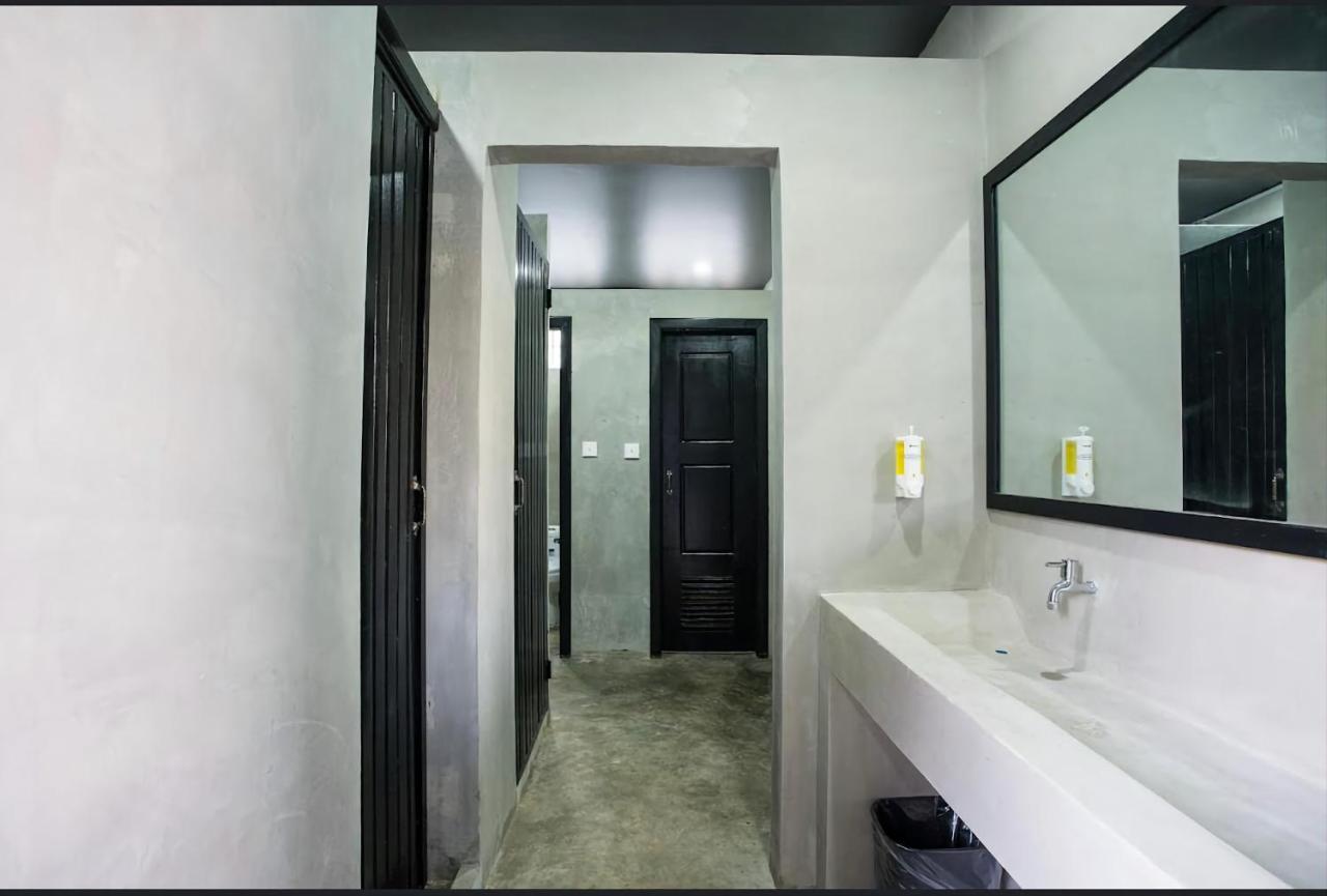 Hostel Revolution Siem Reap