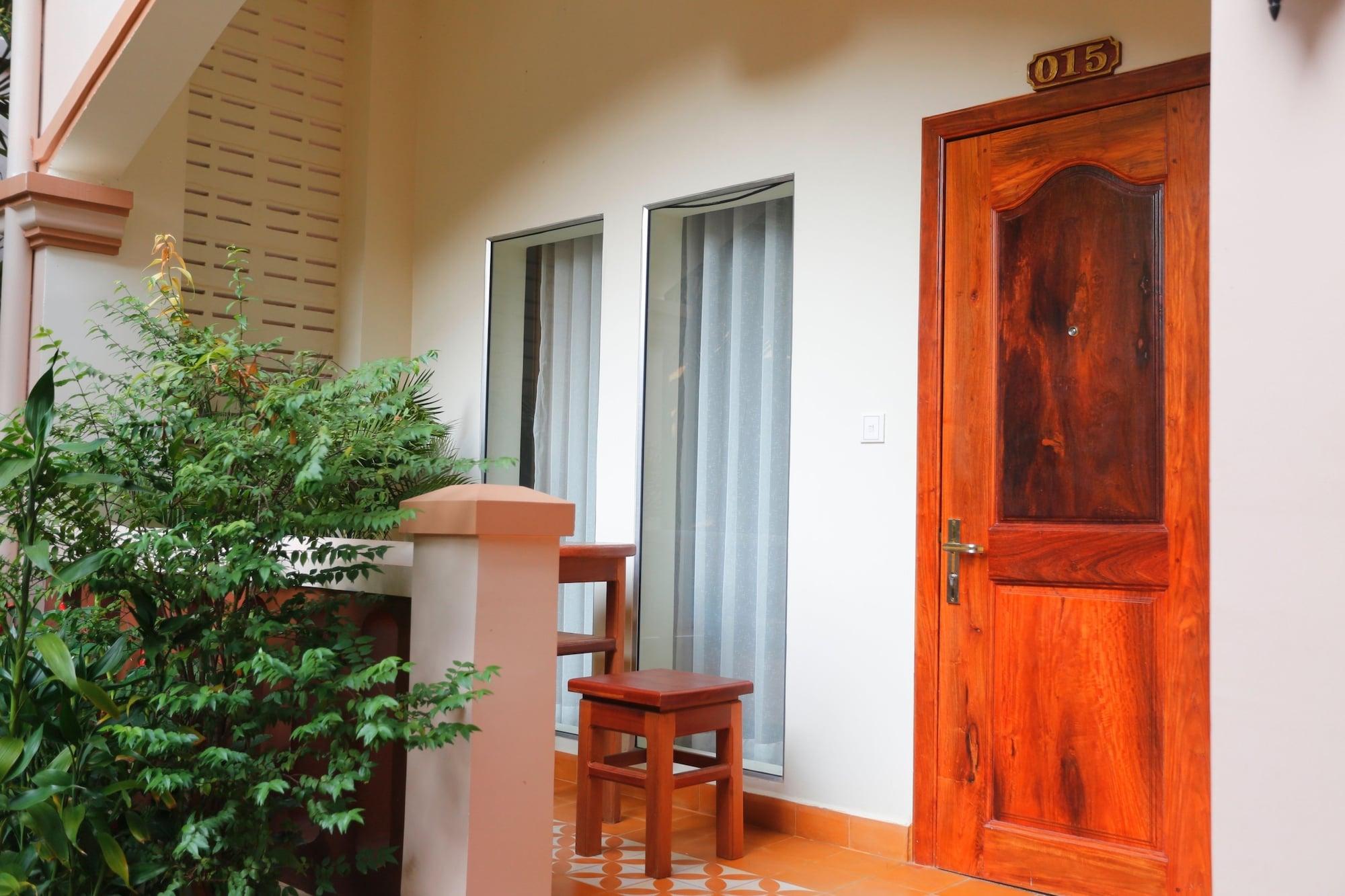 Forest King Hotel 3*