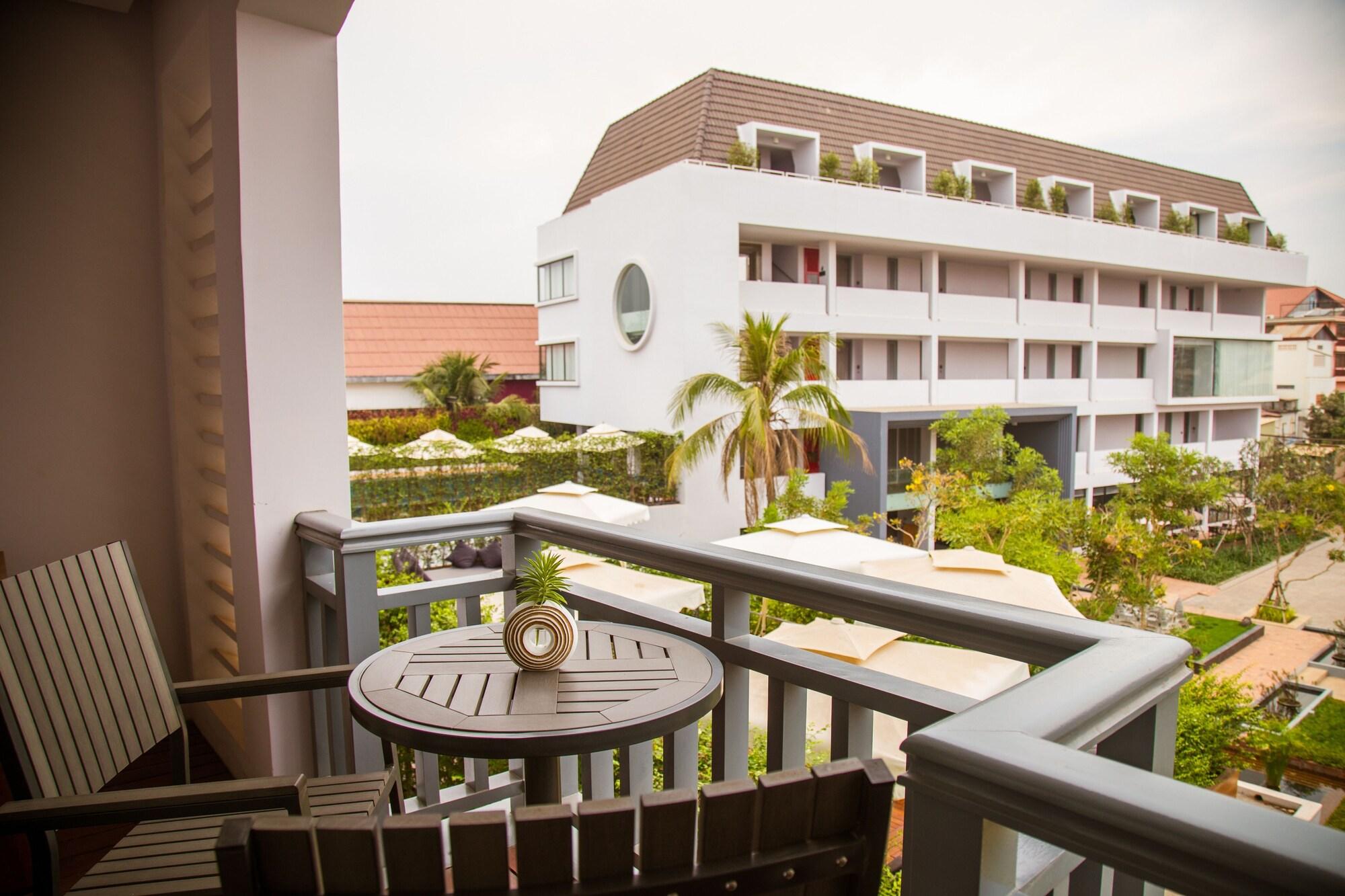 Khách sạn Damrei Angkor Siem Reap