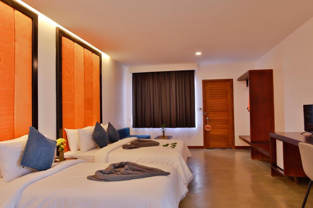 Corner Hotel 4*