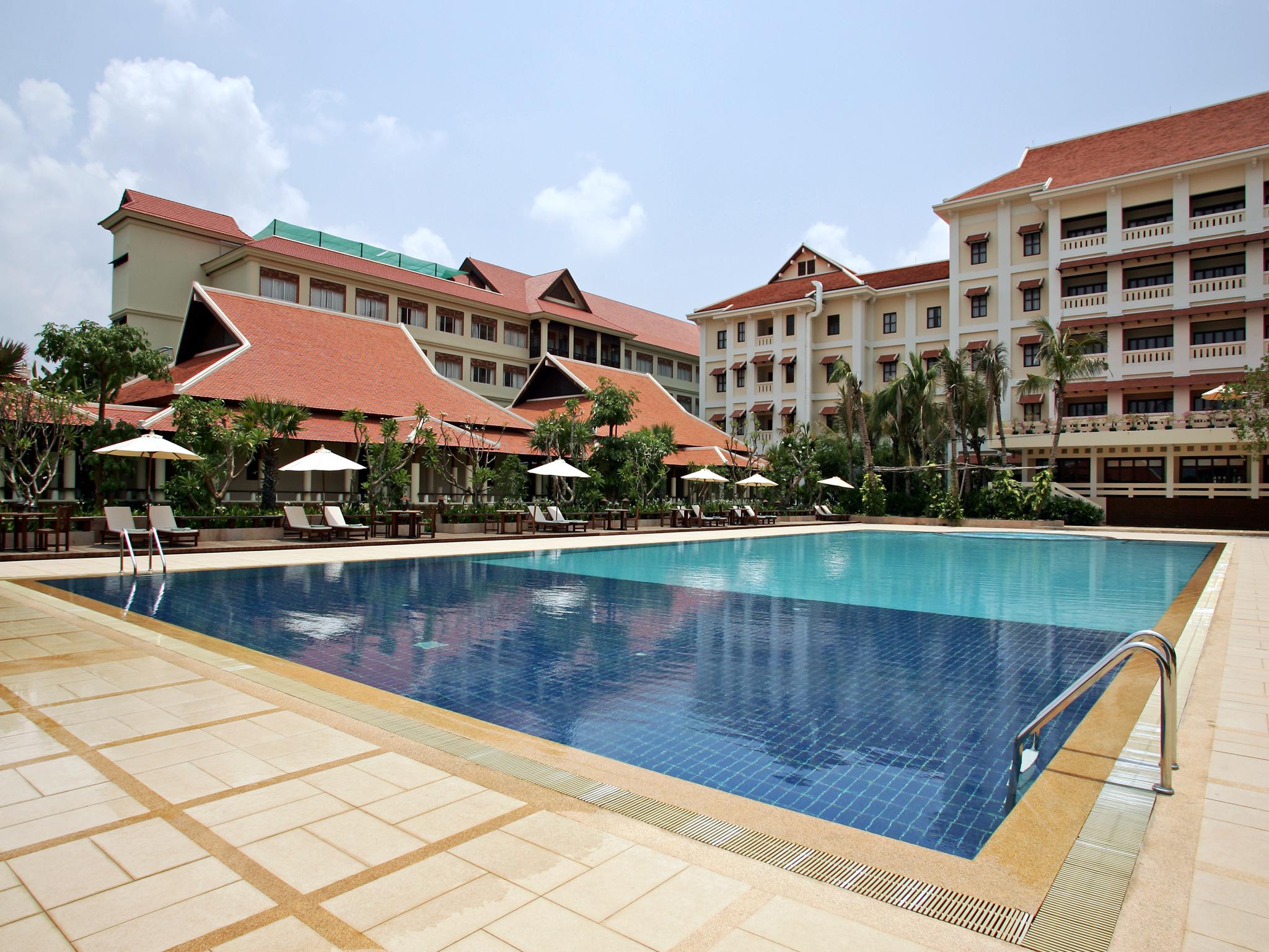 Royal Angkor & Resort