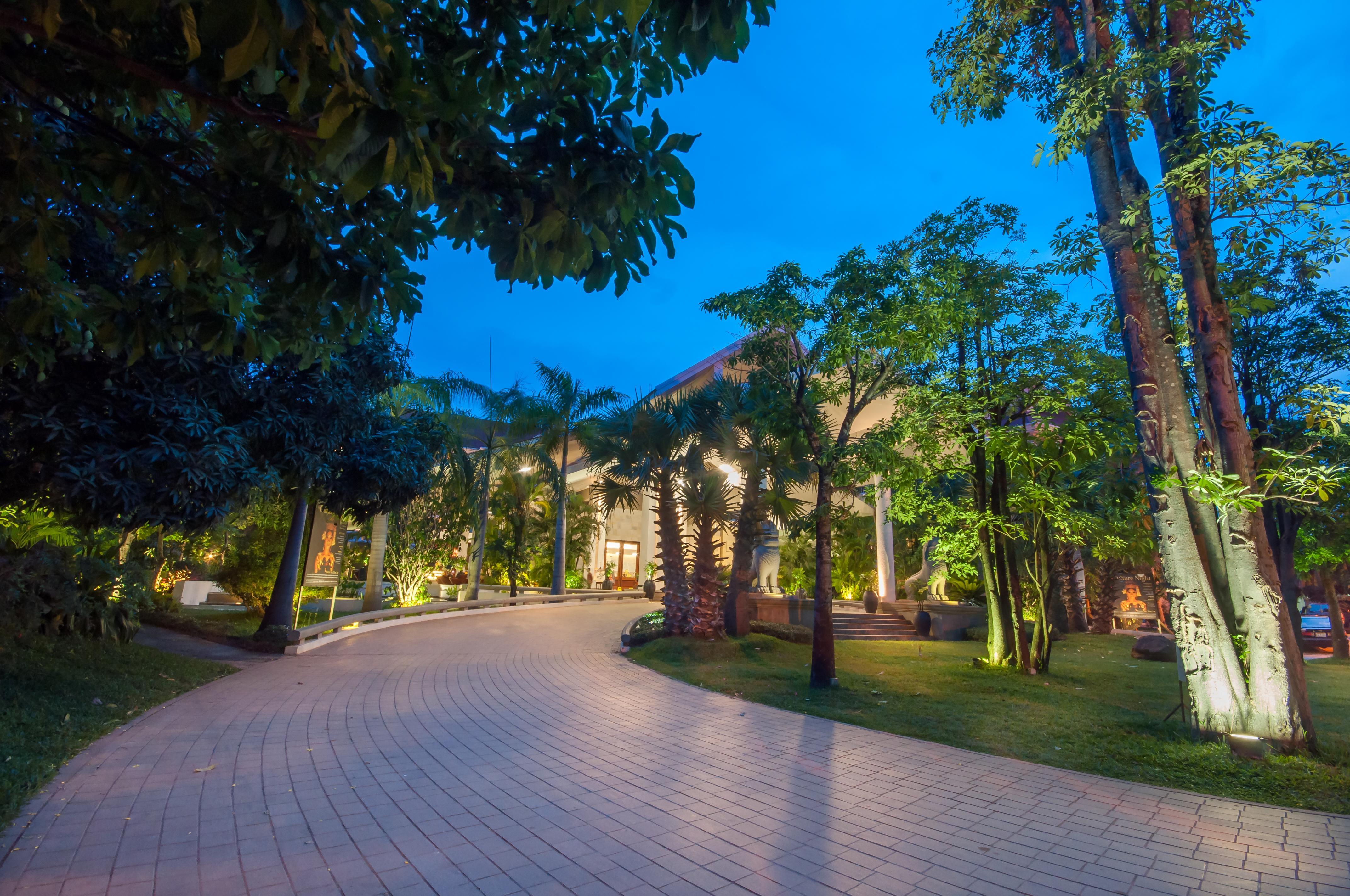 Borei Angkor & 5* Siem Reap