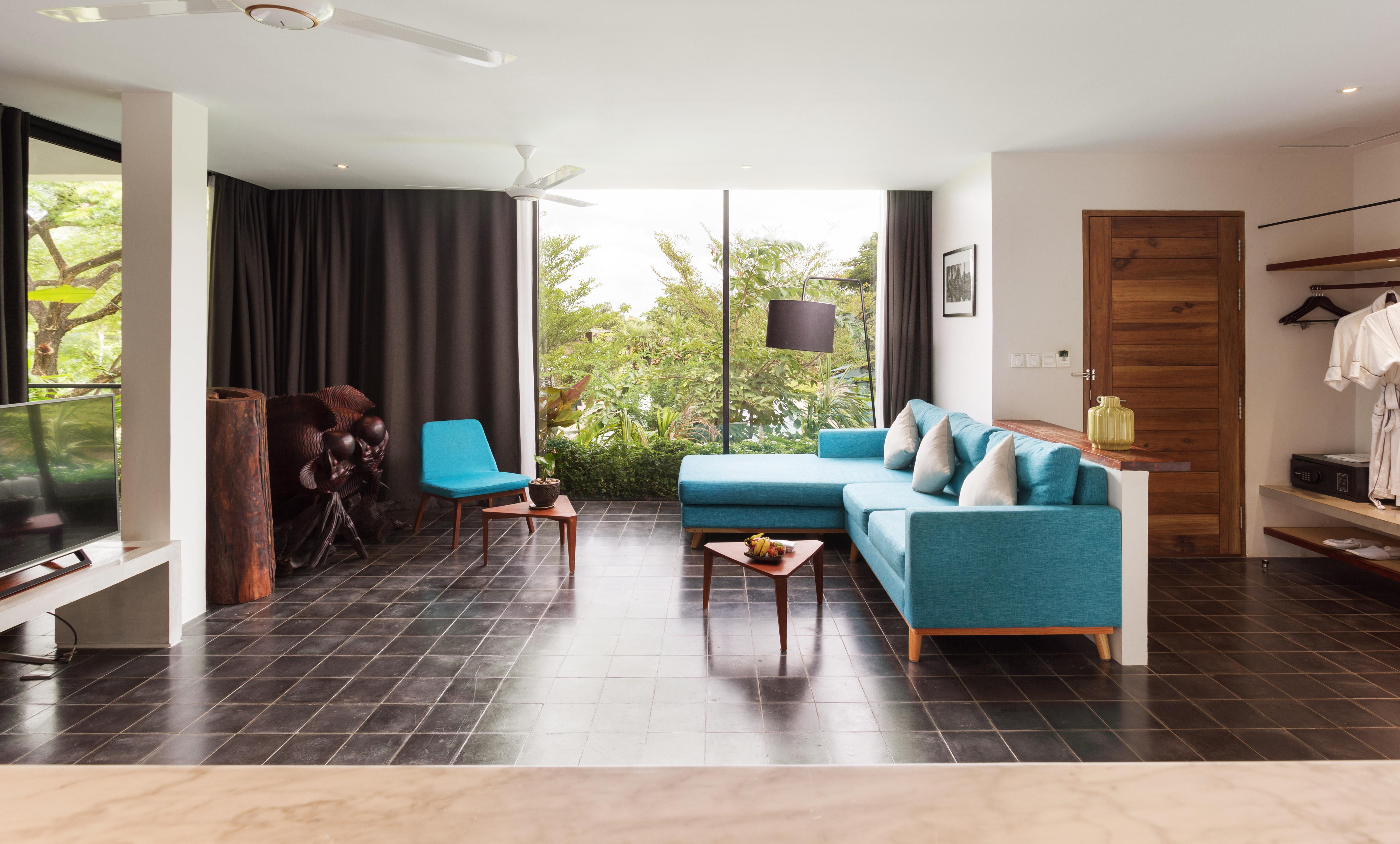 Hotel Hillocks & 5*