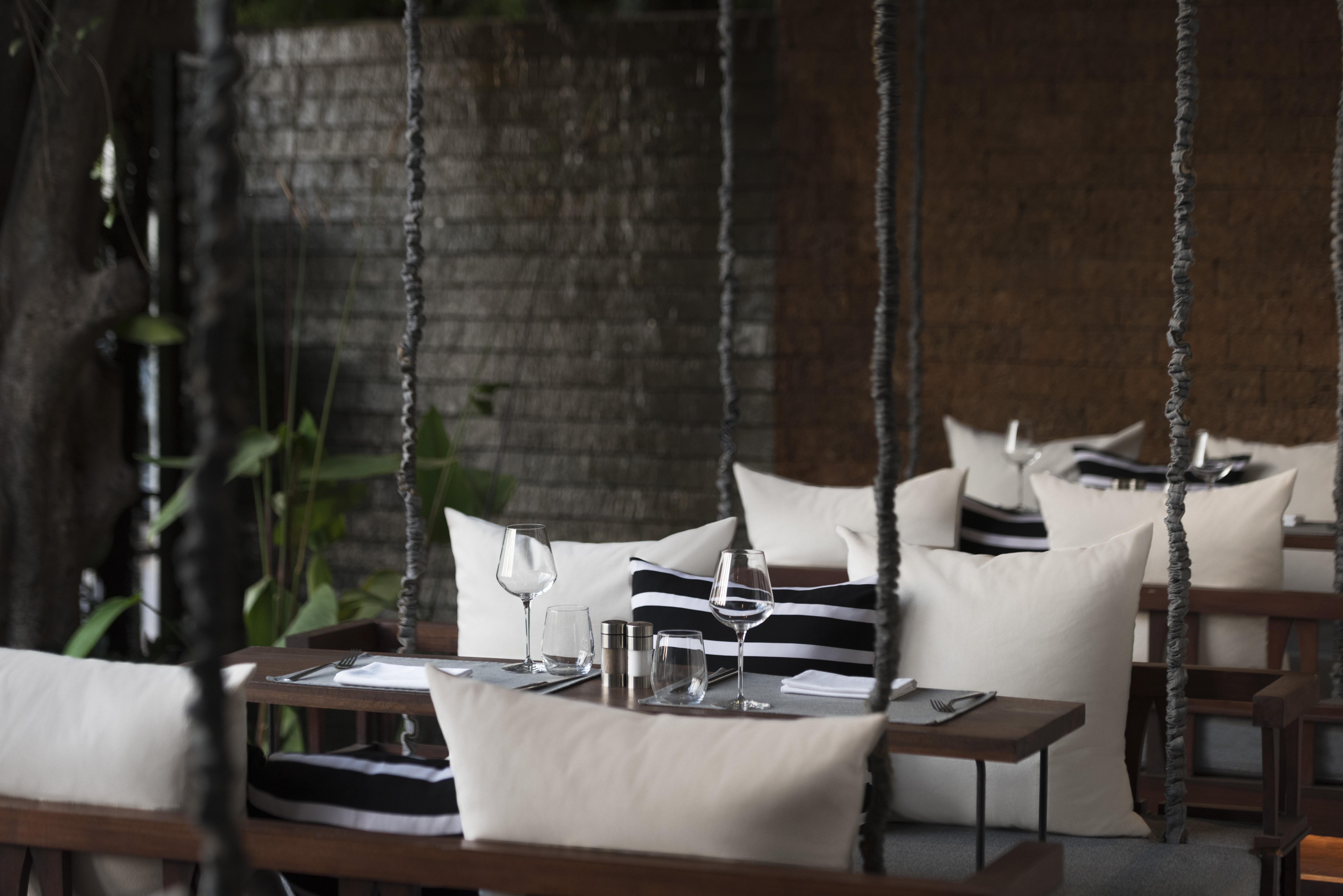 Jaya House River Park 5*