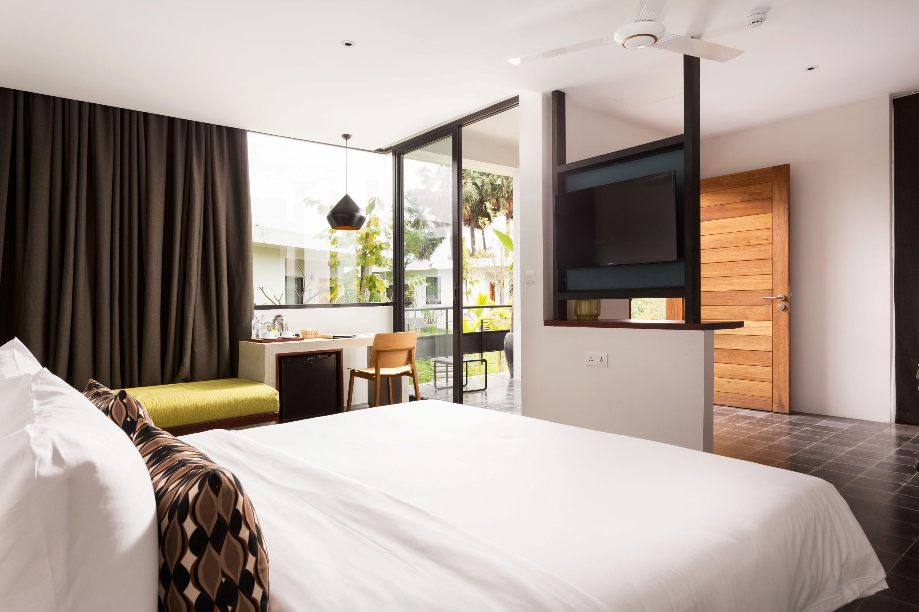 Hillocks & Hotel 5*
