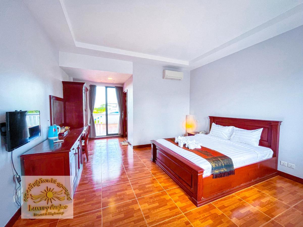 Hotel Luxury Angkor & Sky Lounge