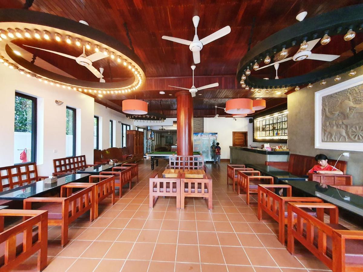 Darling Pub Siem Reap