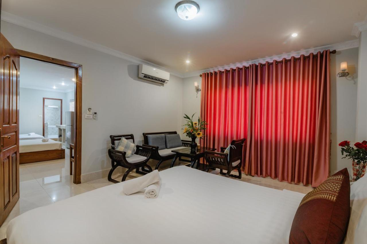 20th Street Serviced 3*