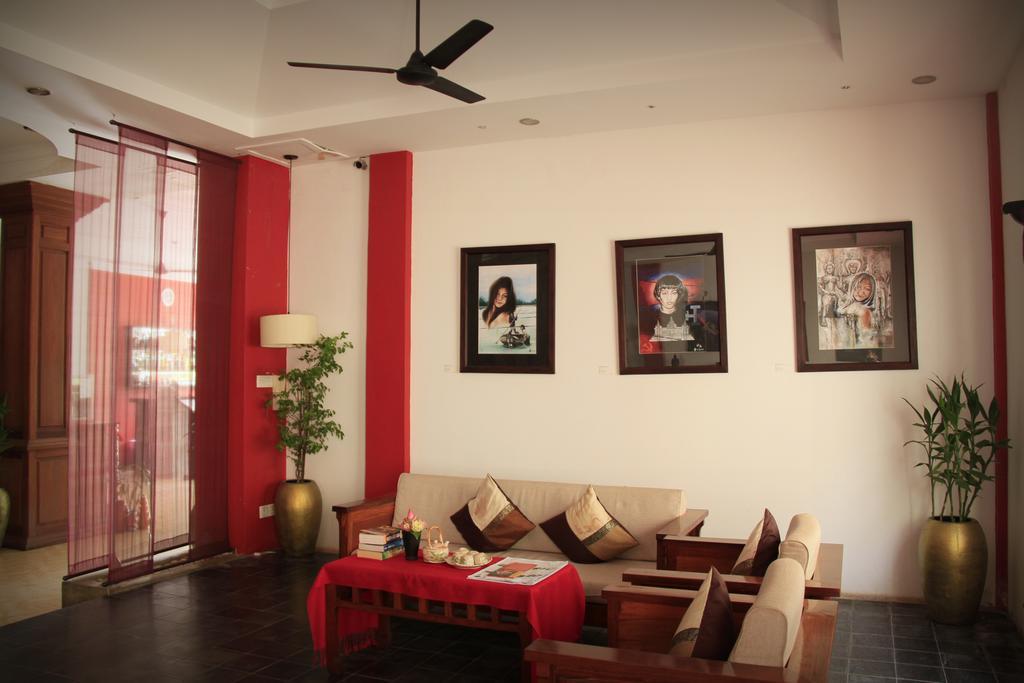 Hotel Heart Language Angkor