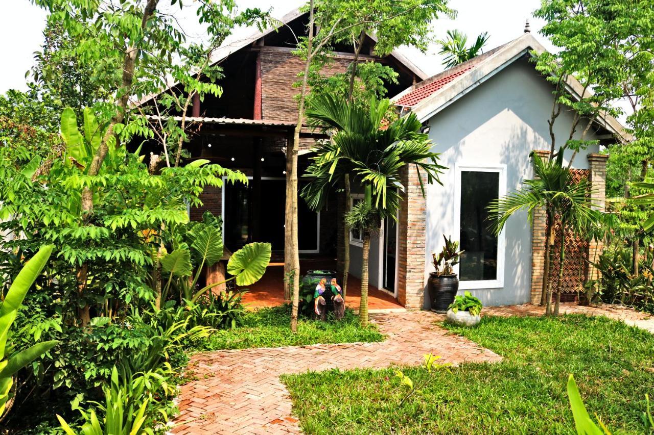 Farm stay Urban