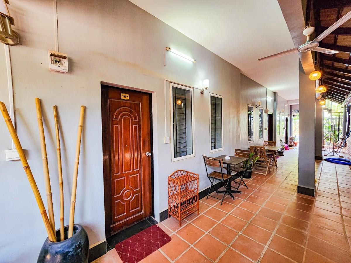 Nika's House Hostel *