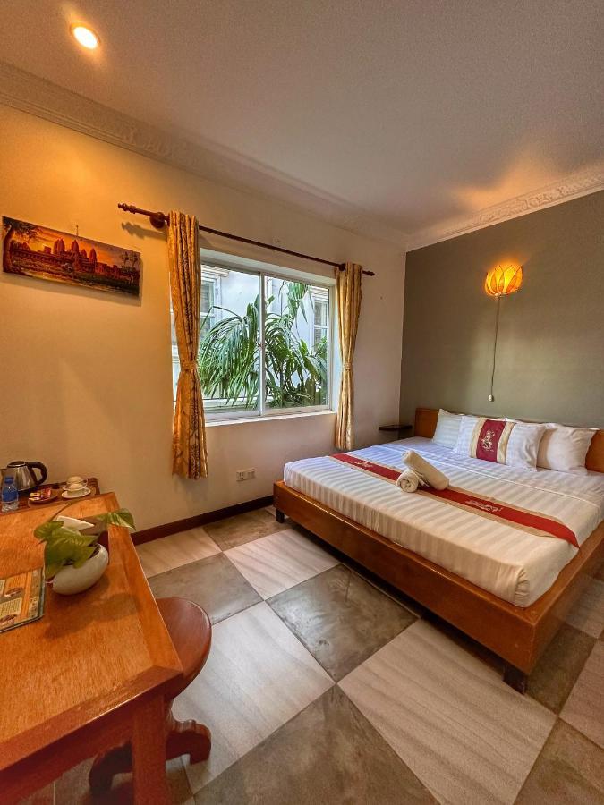 Hotel Um Theara - 3*