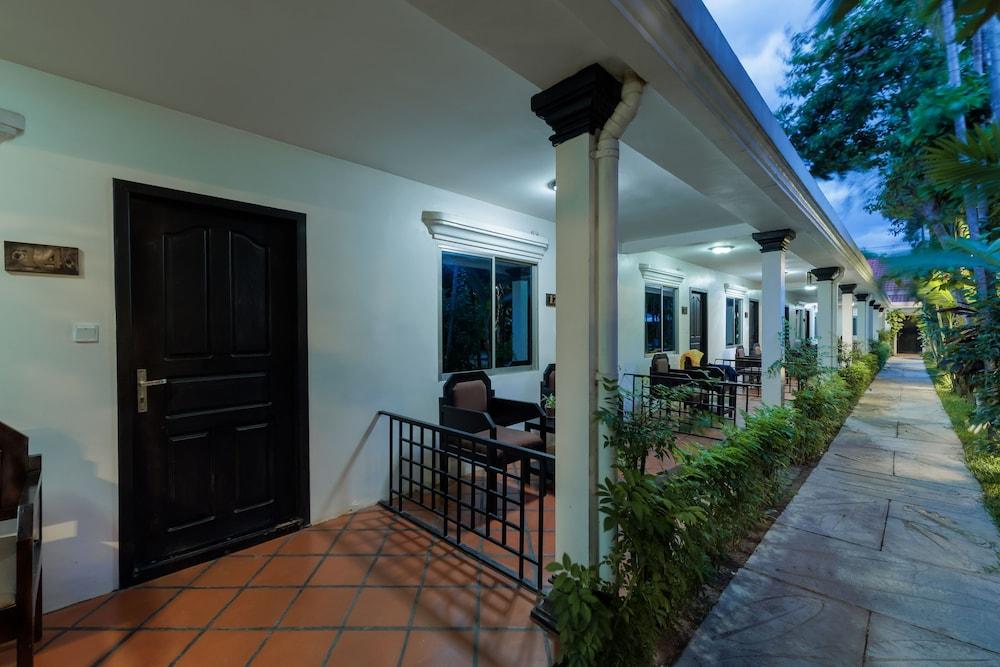 The Oasis Harbor 4*