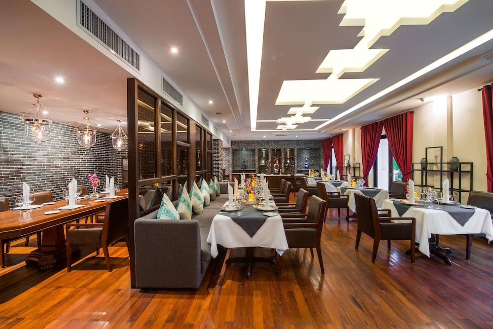The Privilege Floor By Lotus Blanc 5*