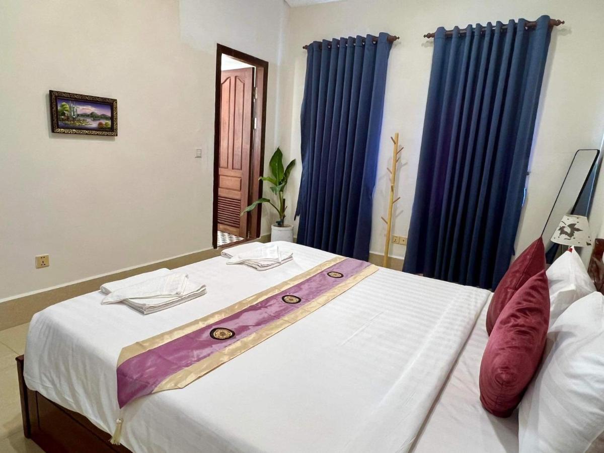 Guest house Red Palace