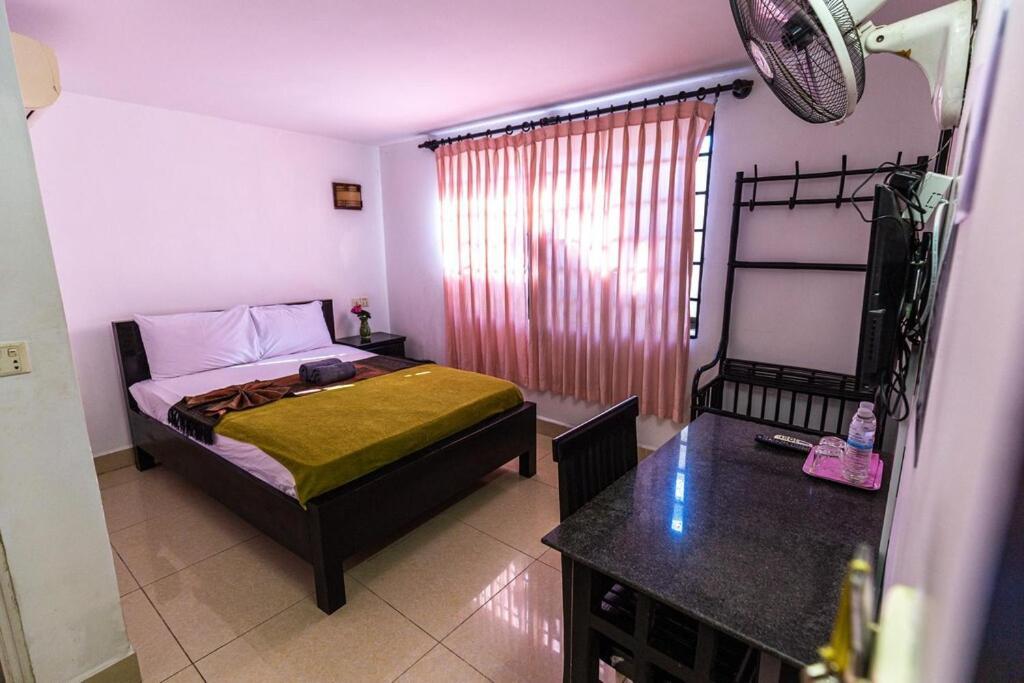 Backpacker Guest house *