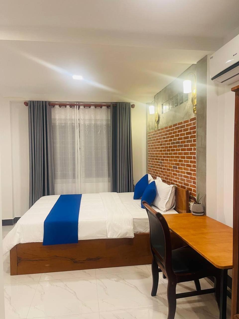 Homestay Roya Khmer House *