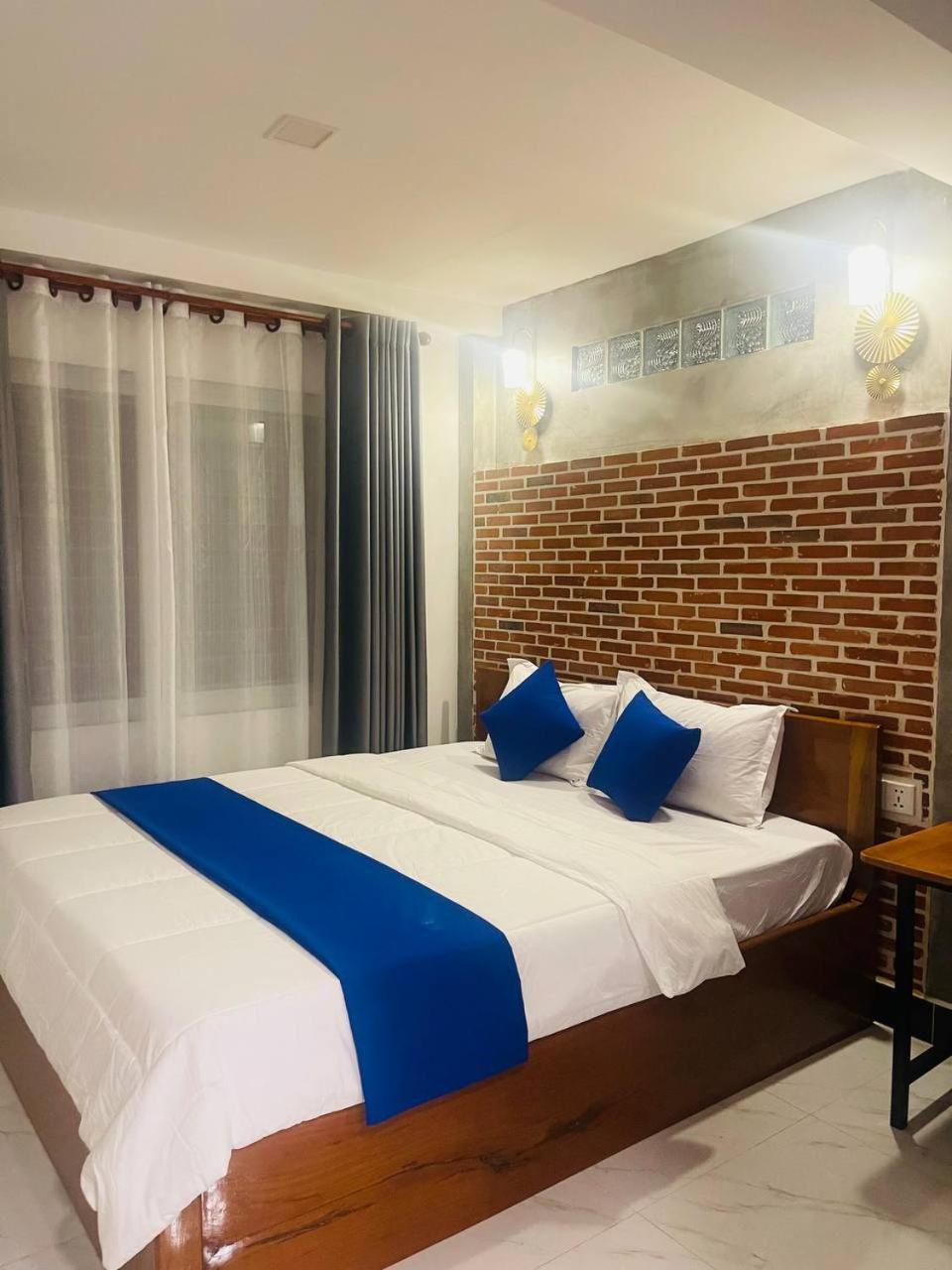 Homestay Roya Khmer House *