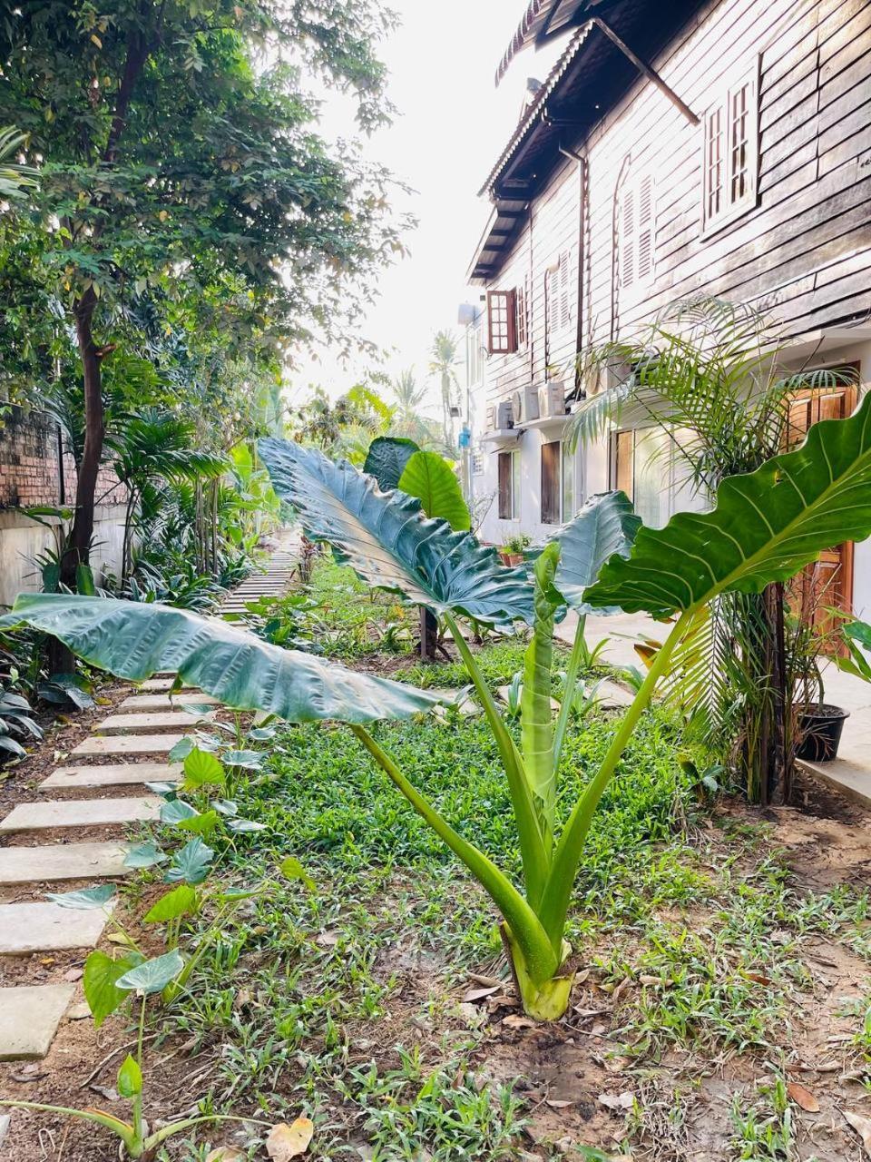 Roya Khmer House Homestay
