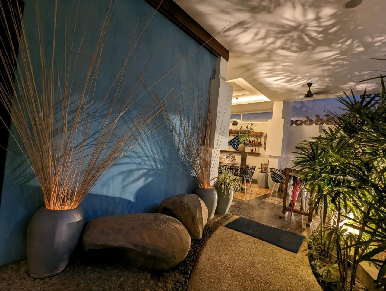 Family Style 3-bedroom By Baahu Apartment Siem Reap