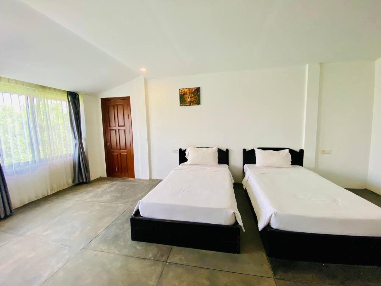 Lok Taneuy 3*