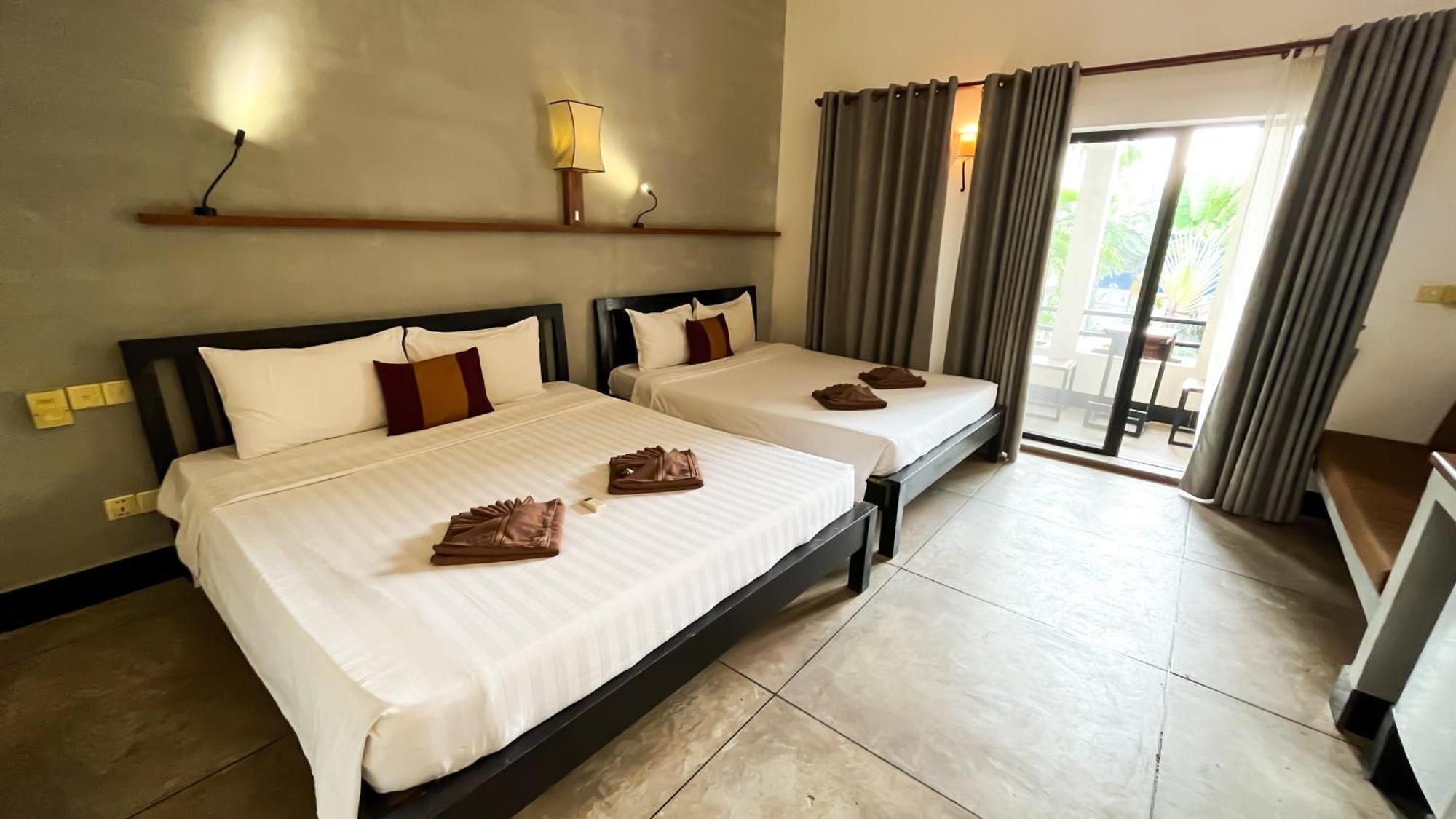 Lok Taneuy Hotel 3*