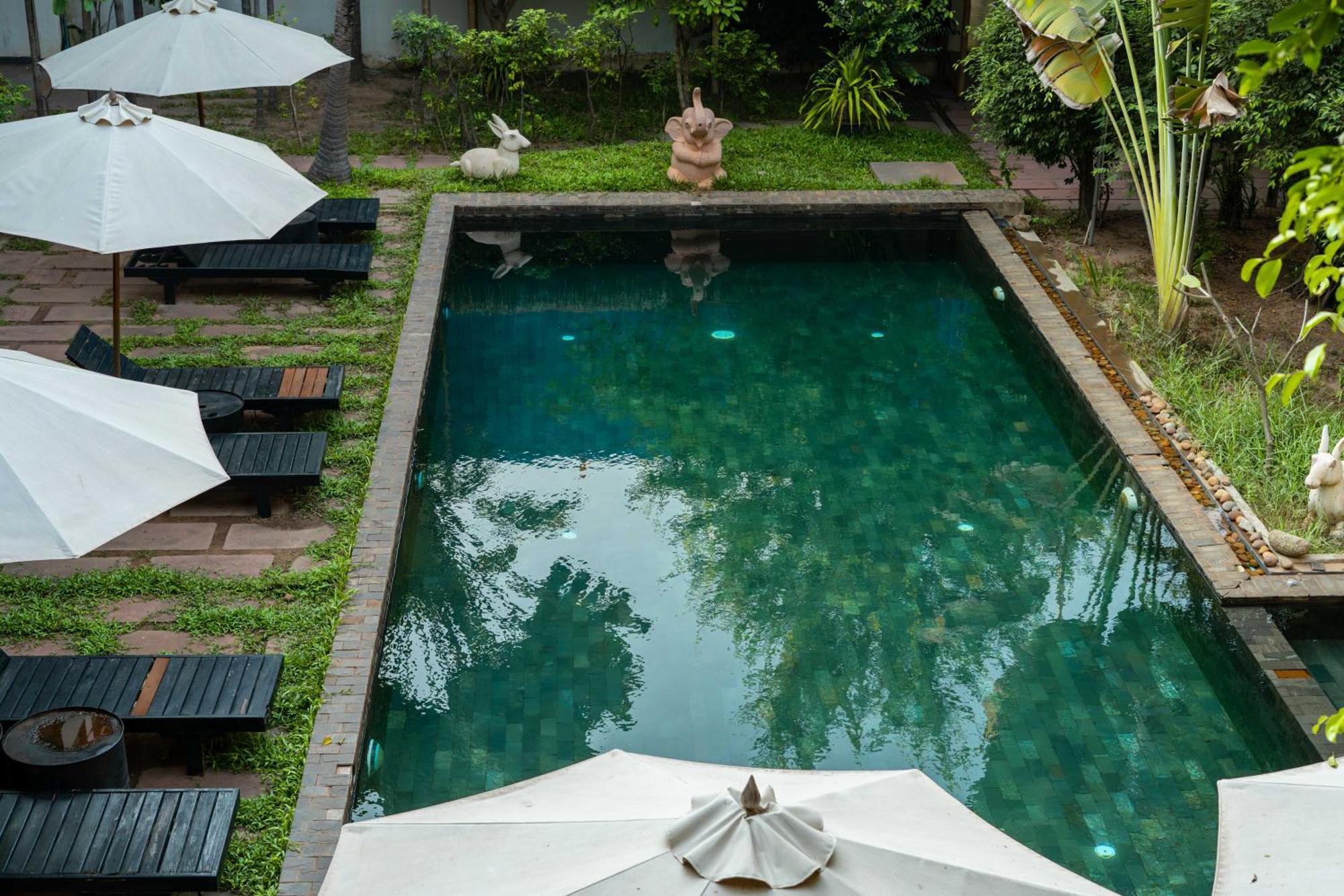 Lok Taneuy Hotel
