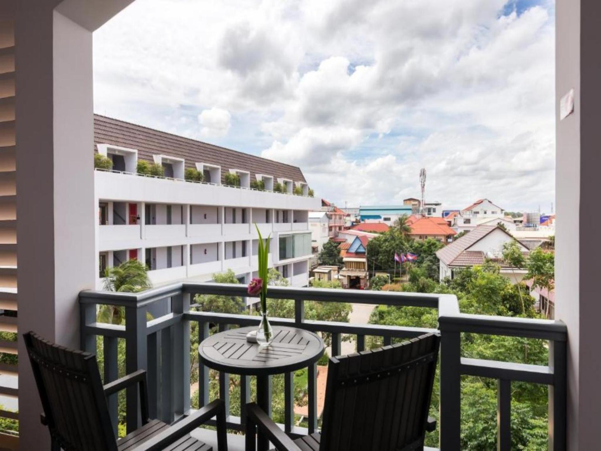 Damrei & Hotel Siem Reap