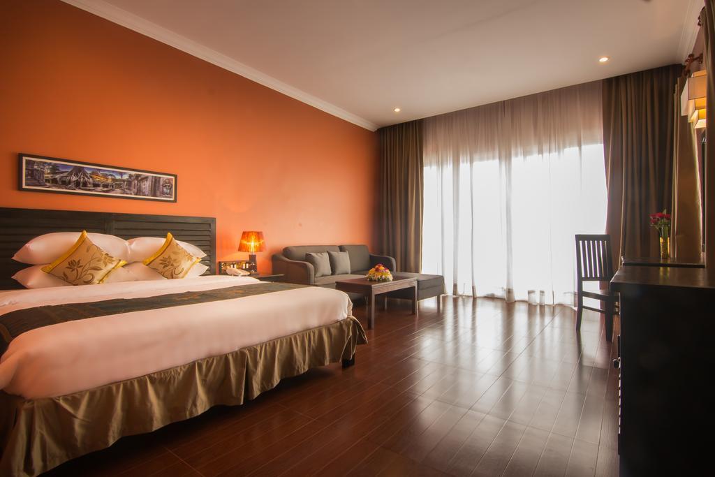 Hotel Crown Angkor &