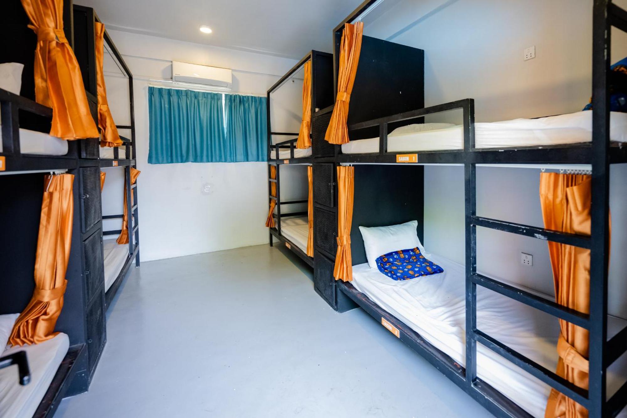 Hostel White Rabbit *