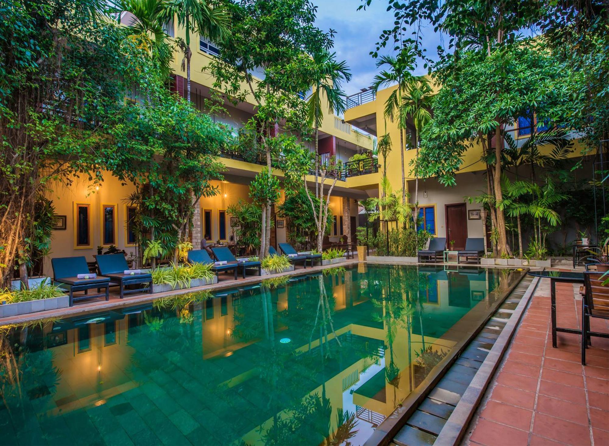 Samnak Lounge Hotel